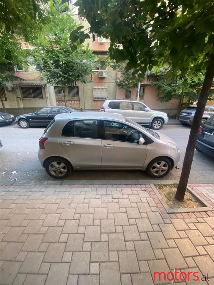 2007' Toyota Yaris photo #4