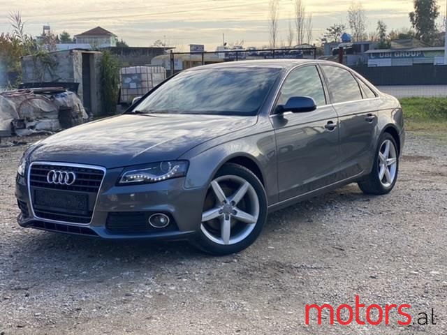 2012' Audi A4 photo #1