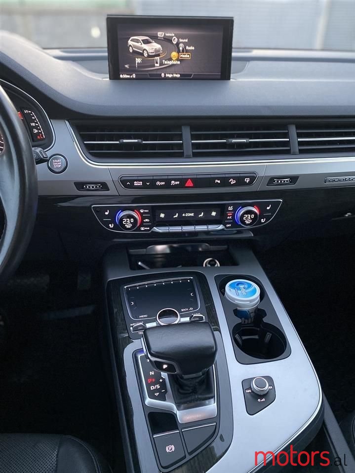 2017' Audi Q7 photo #4