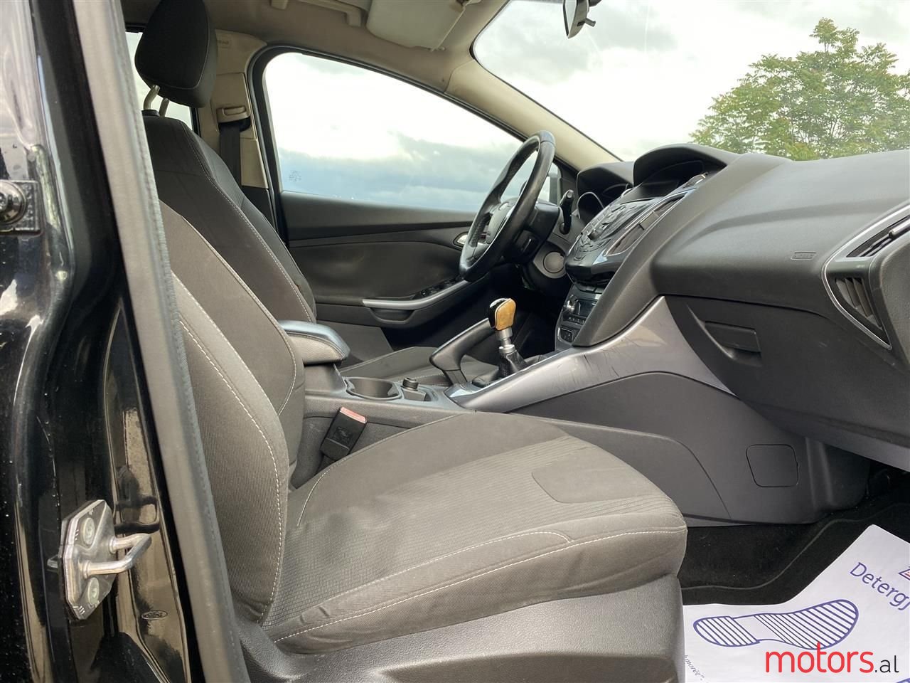 2013' Ford Fiesta photo #6