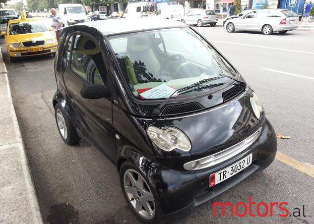 2001' Smart Fortwo photo #1