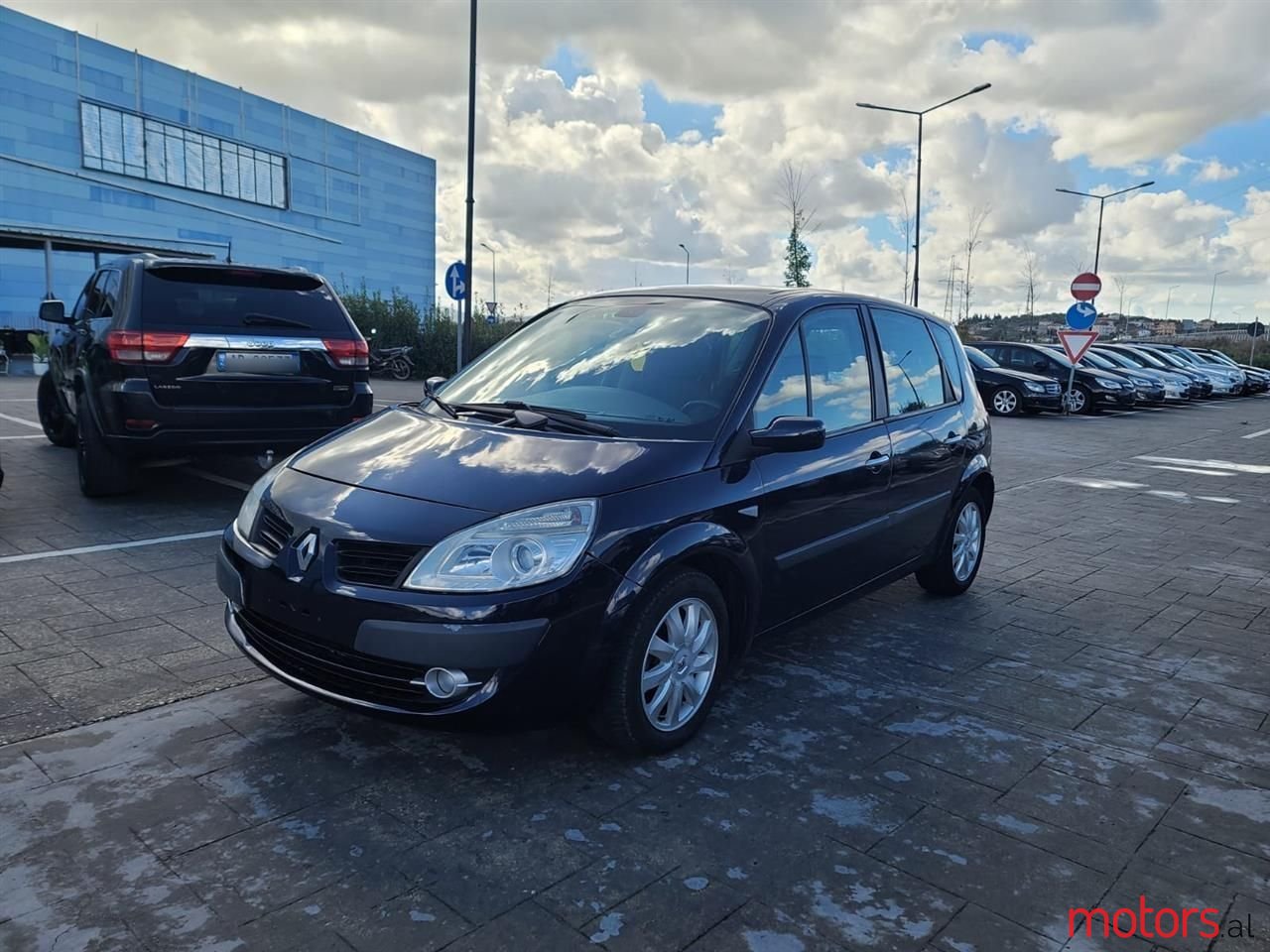 2008' Renault Scenic photo #4