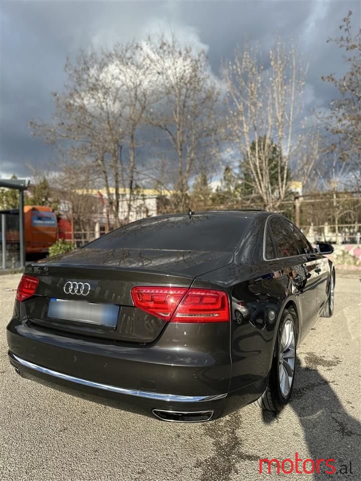 2011' Audi A8 photo #3