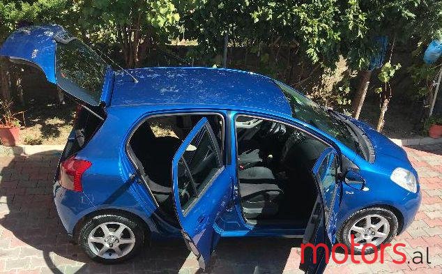 2006' Toyota Yaris photo #1