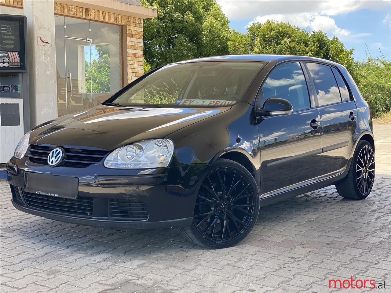 2006' Volkswagen Golf photo #1