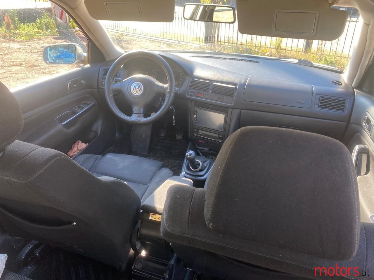 2000' Volkswagen Golf photo #4