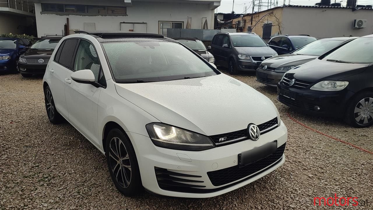 2014' Volkswagen Golf photo #1