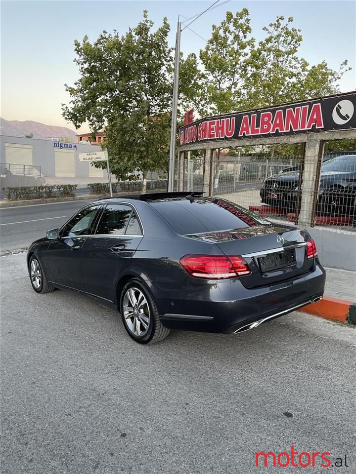 2015' Mercedes-Benz E 220 photo #3