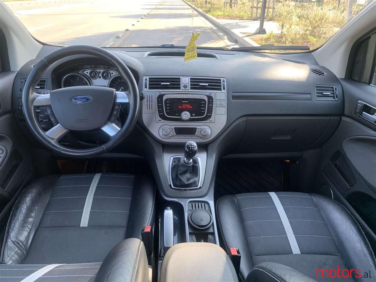 2008' Ford Kuga photo #2