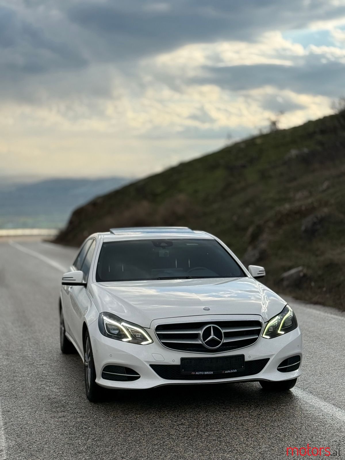 2014' Mercedes-Benz E 220 photo #6