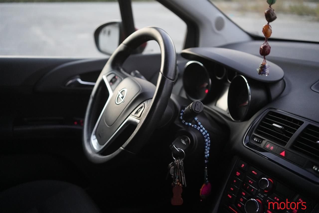 2011' Opel Meriva photo #6