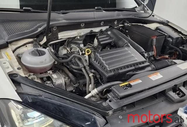 2016' Volkswagen Golf photo #4