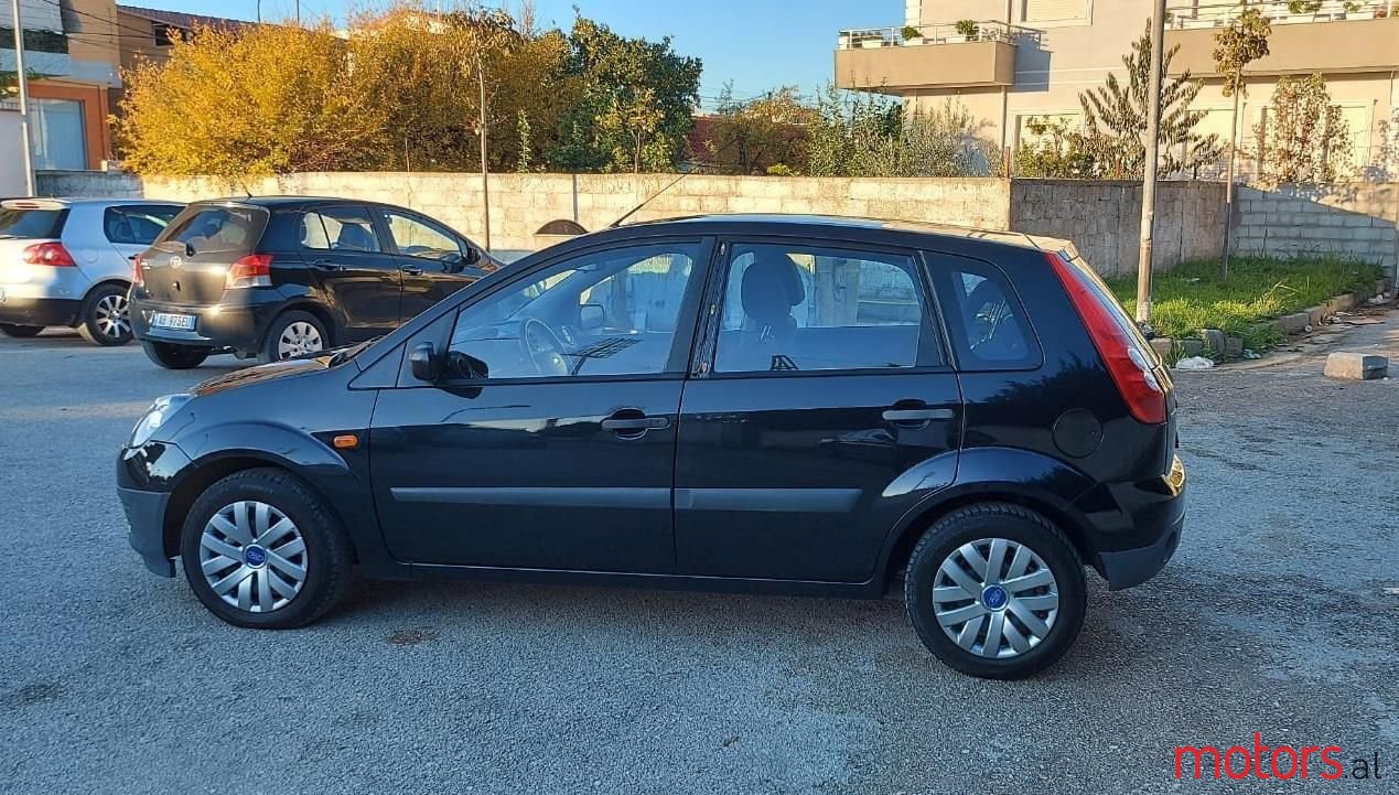 2007' Ford Fiesta photo #2