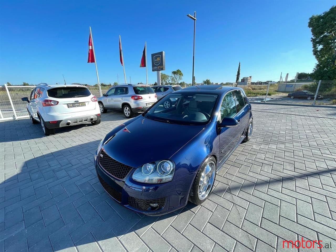 2005' Volkswagen Golf photo #4