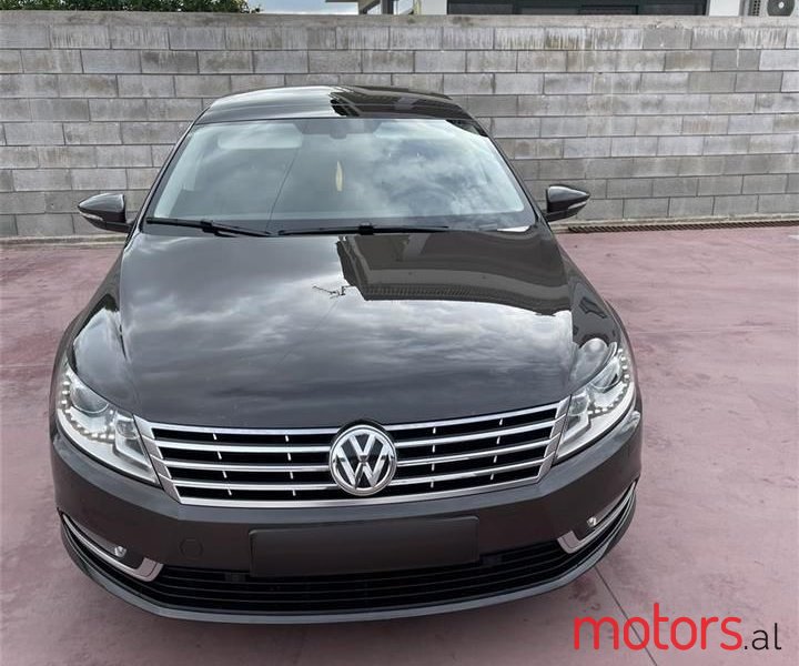 2013' Volkswagen Passat photo #3