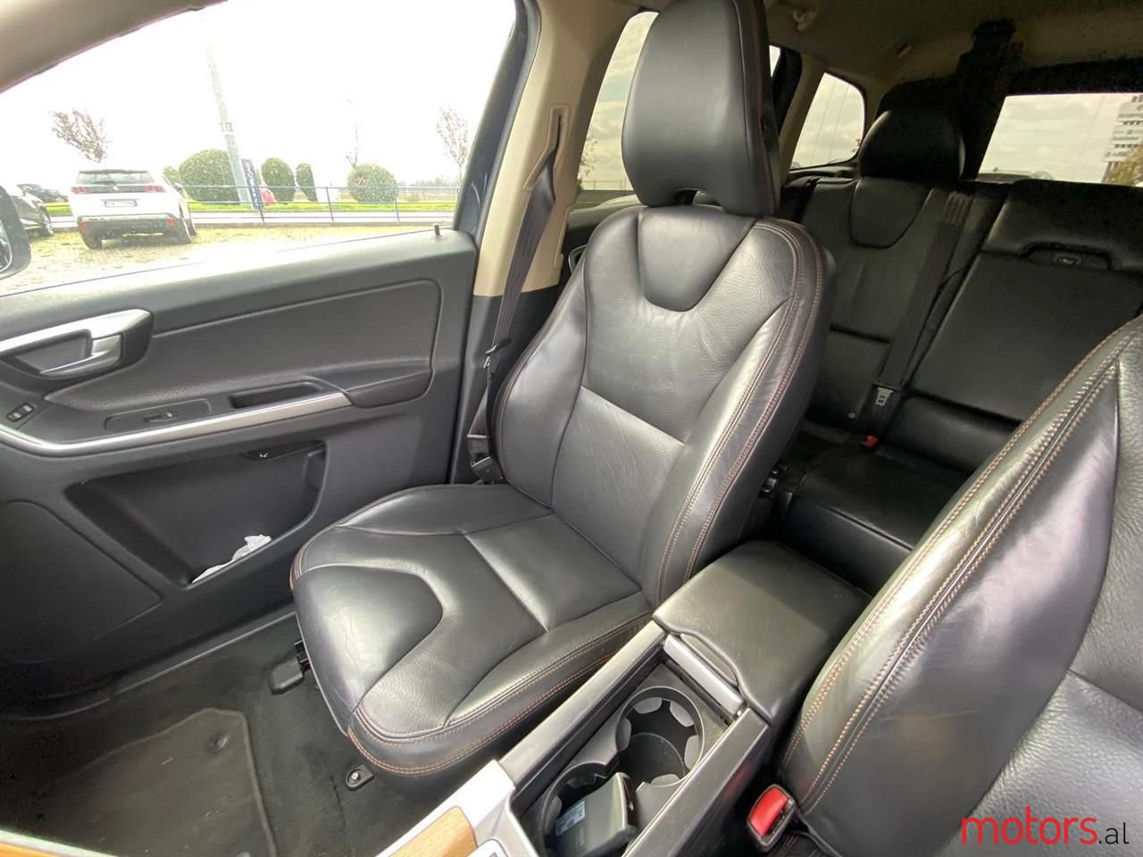 2011' Volvo Xc 60 photo #5