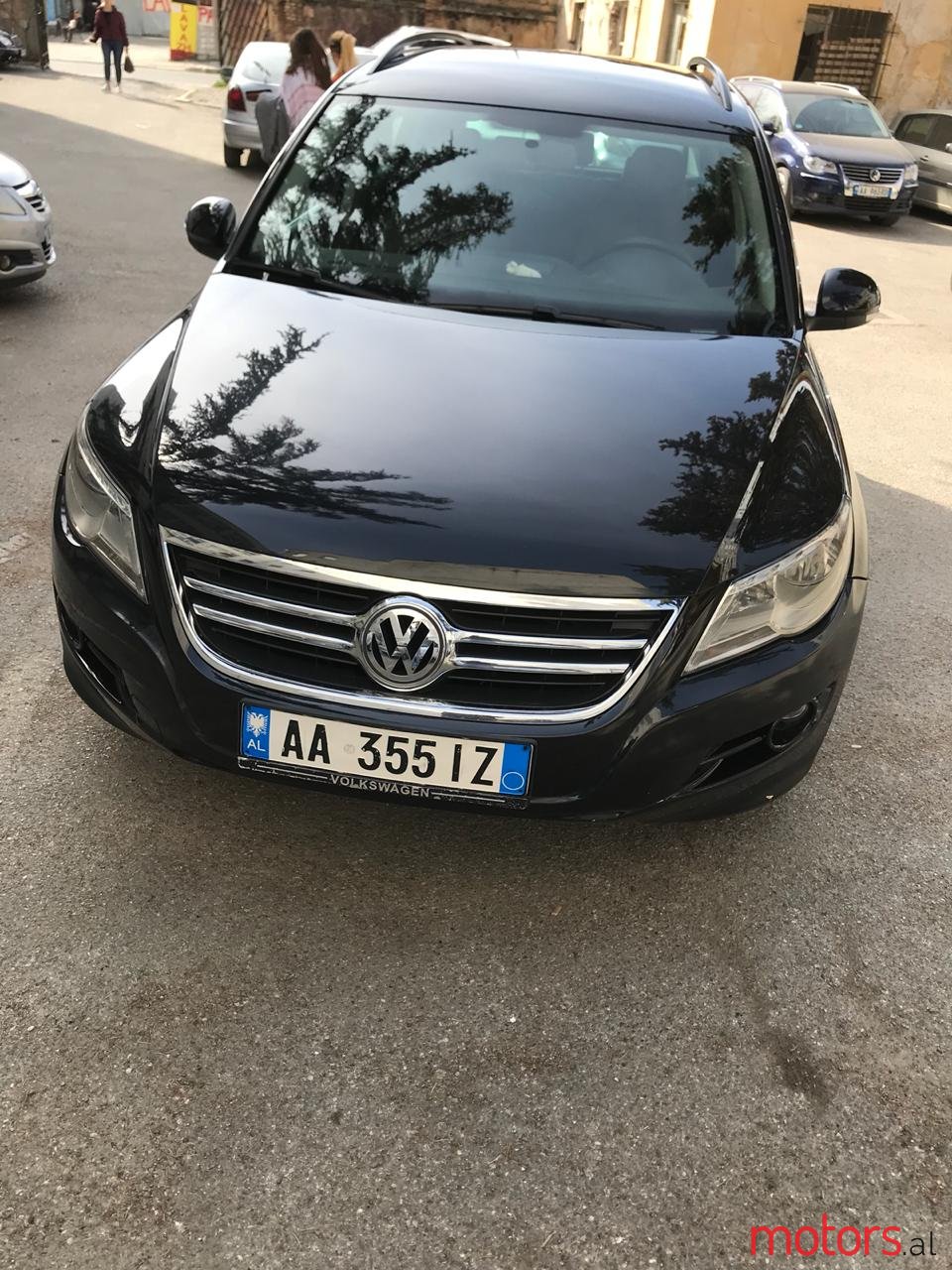 2009' Volkswagen Tiguan photo #2