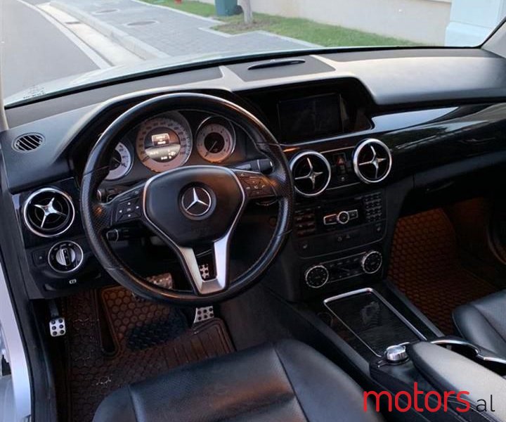 2014' Mercedes-Benz GLK 250 photo #5