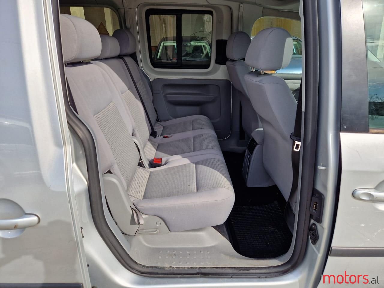 2009' Volkswagen Caddy photo #6