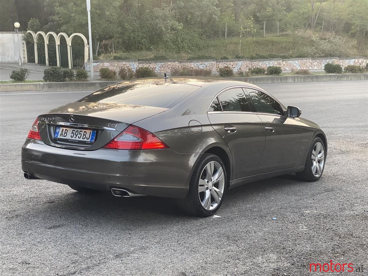 2010' Mercedes-Benz CLS 350 photo #2