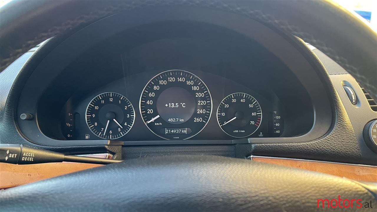 2007' Mercedes-Benz E 280 photo #3