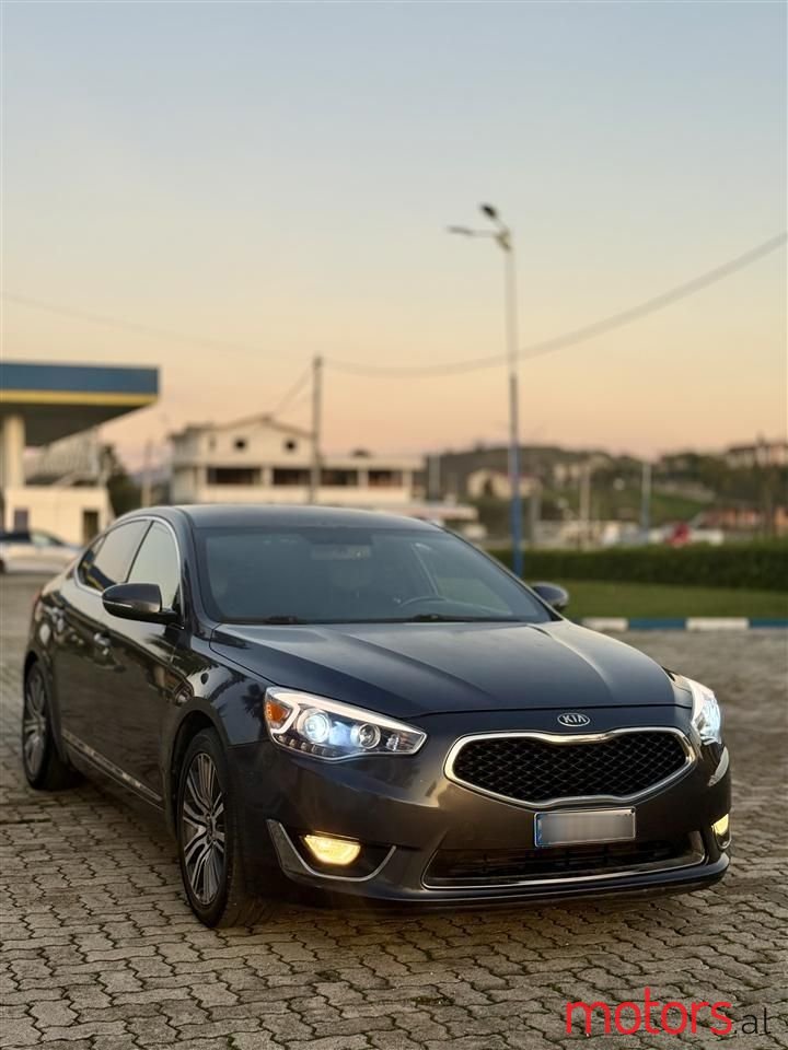 2015' Kia Carens photo #1