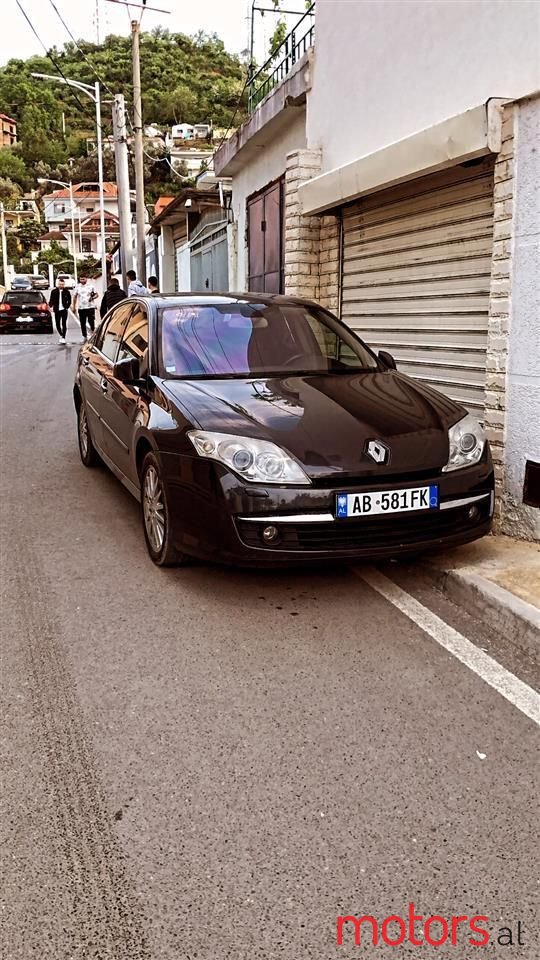2008' Renault Laguna photo #1