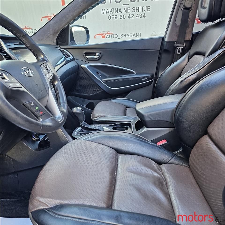 2014' Hyundai Santa Fe photo #4