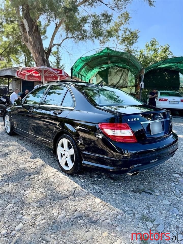 2010' Mercedes-Benz C 300 photo #4