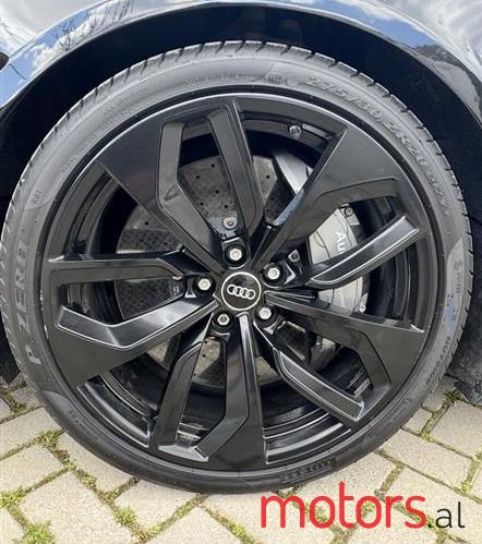 2019' Audi RS4 photo #5