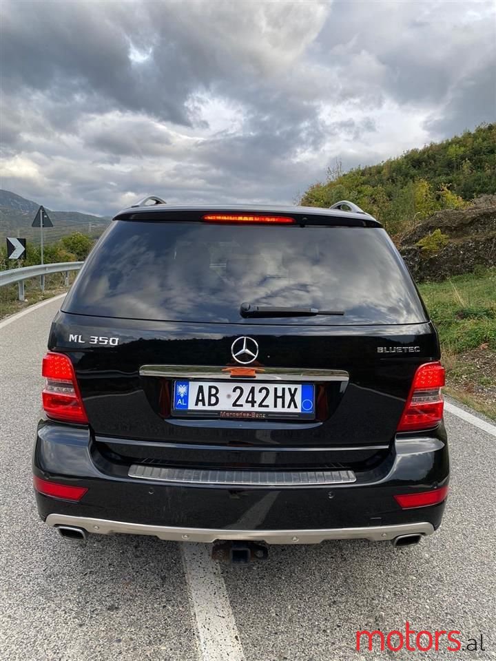 2011' Mercedes-Benz ML 350 photo #4