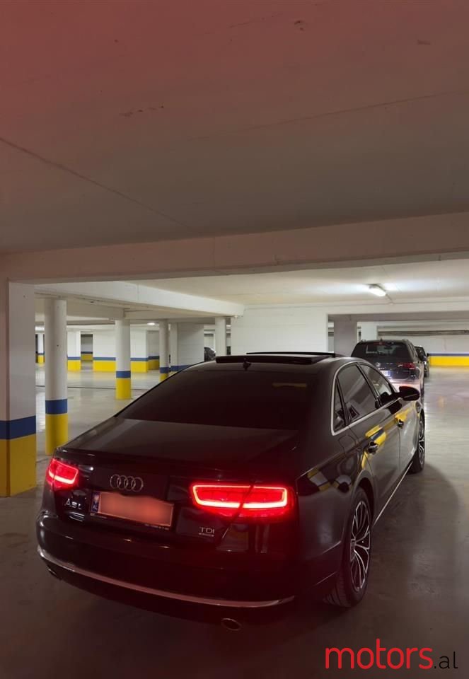 2012' Audi A8 photo #4