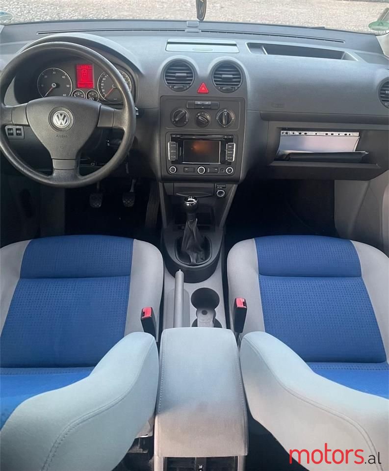 2009' Volkswagen Caddy photo #2