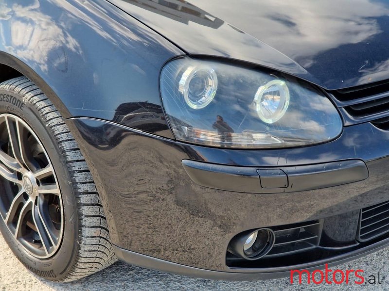 2005' Volkswagen Golf photo #5