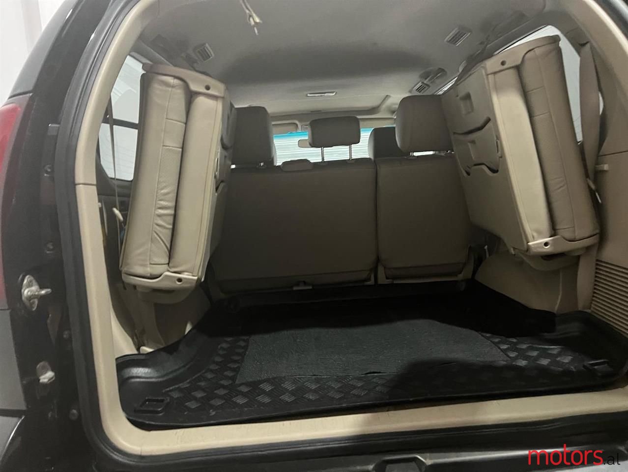 2008' Toyota Land Crusier photo #4