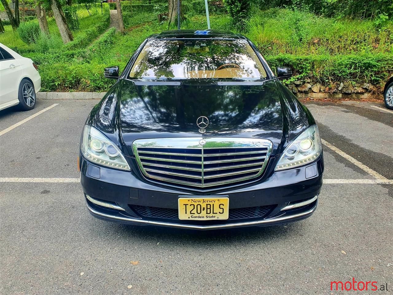 2011' Mercedes-Benz S 550 photo #2