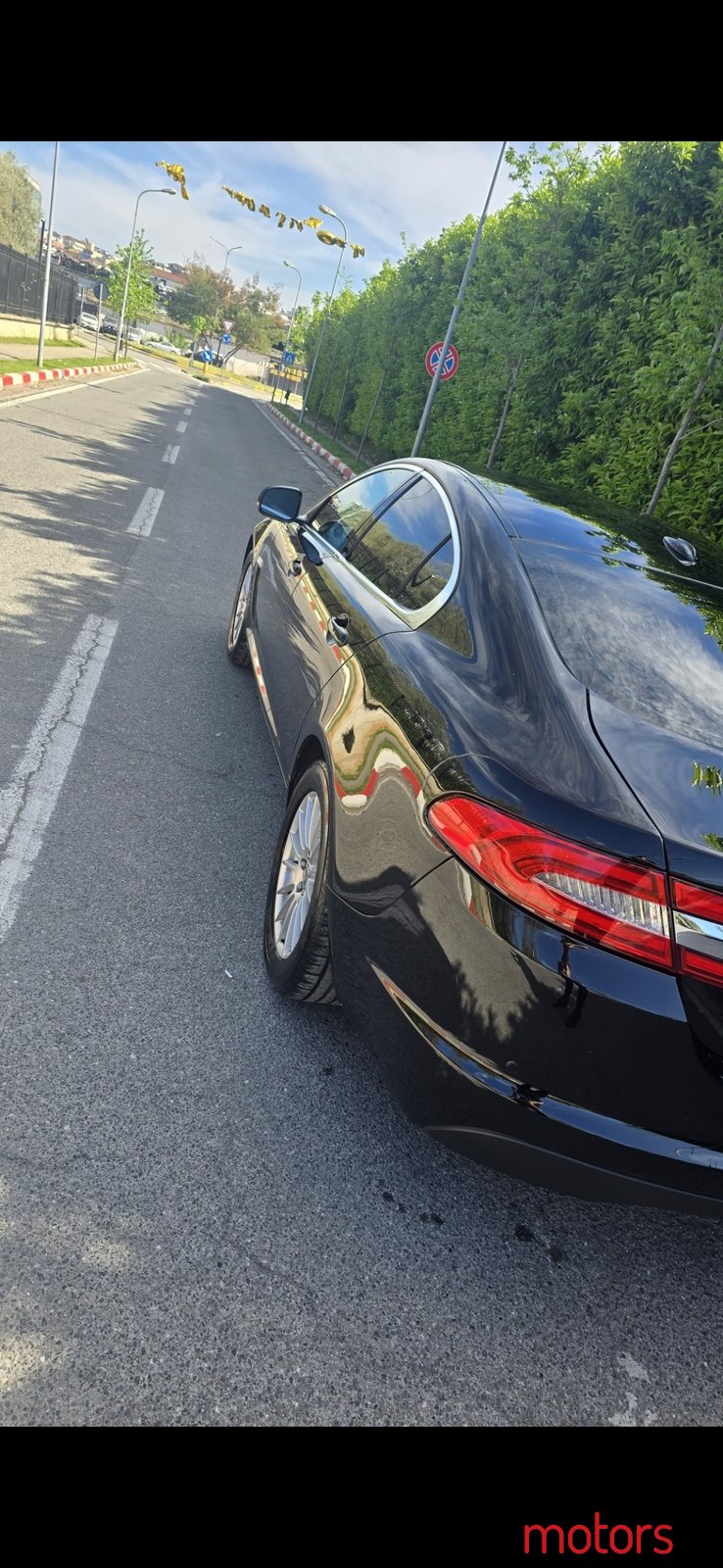 2012' Jaguar XF photo #3