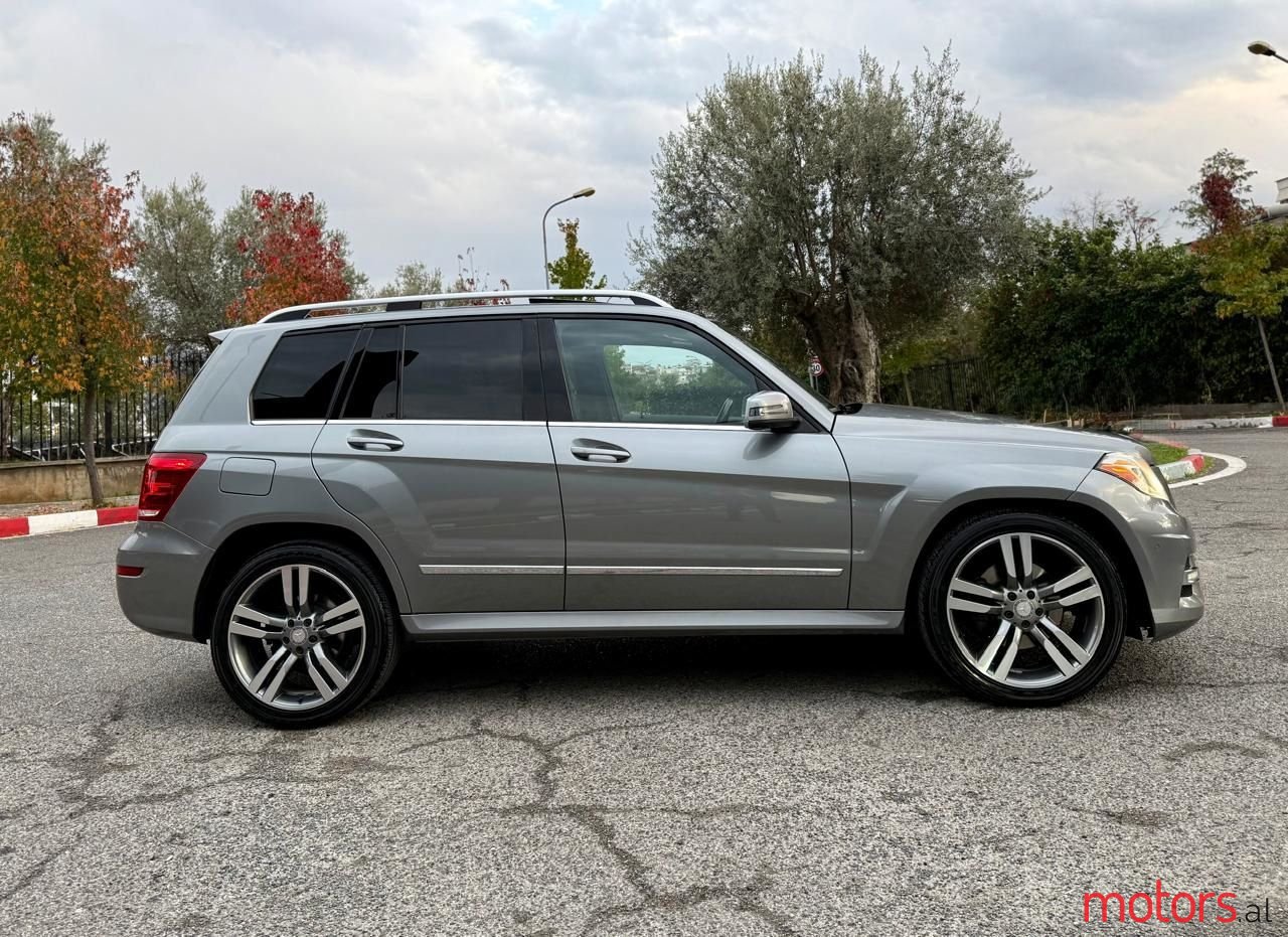 2015' Mercedes-Benz GLK 250 photo #1