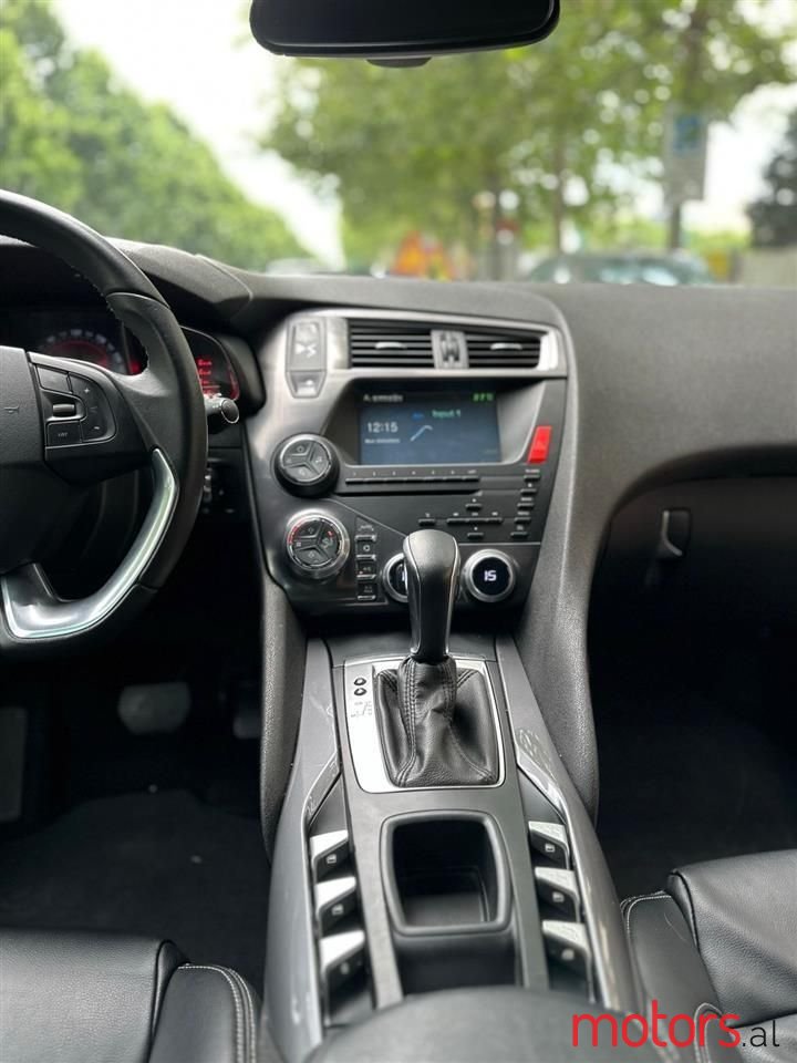 2014' Citroen DS5 photo #3