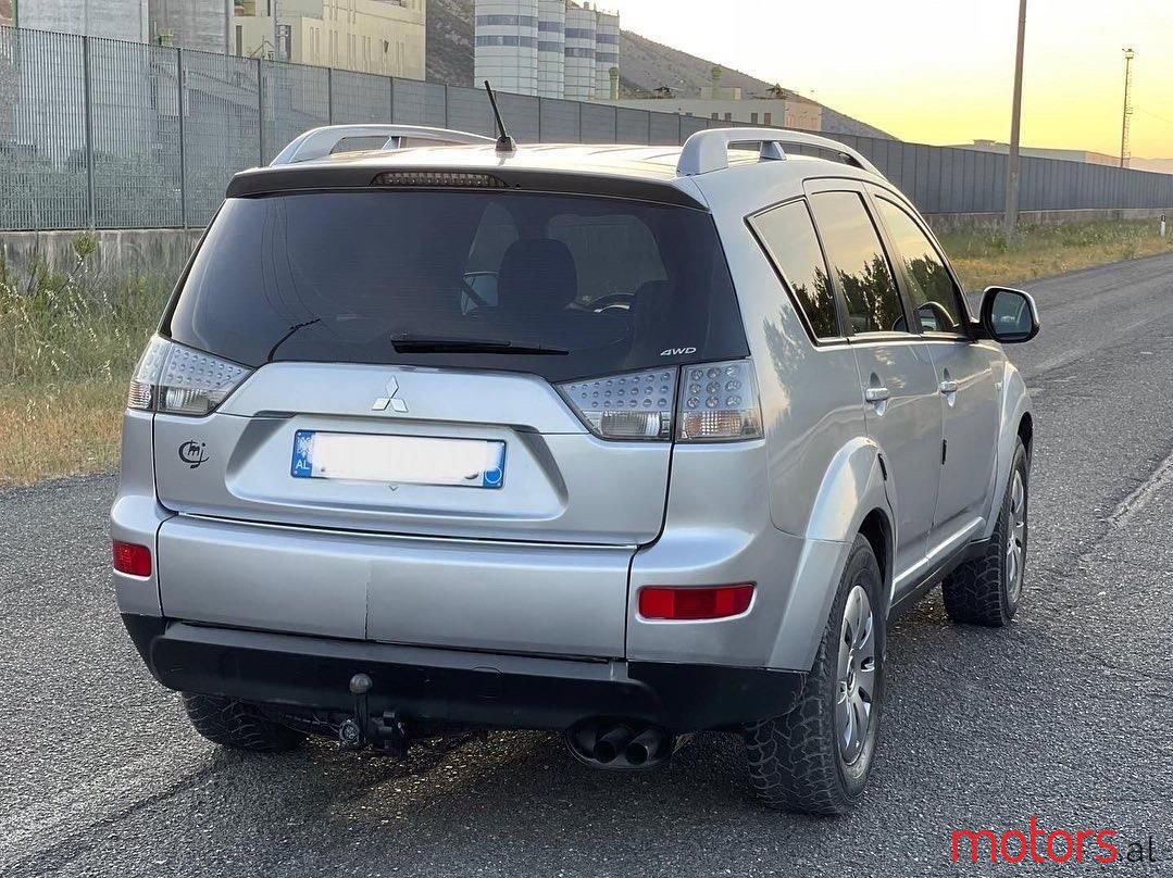 2007' Mitsubishi Outlander photo #5