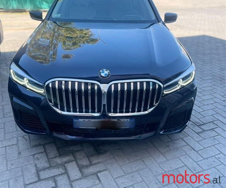 2016' BMW 750 photo #4