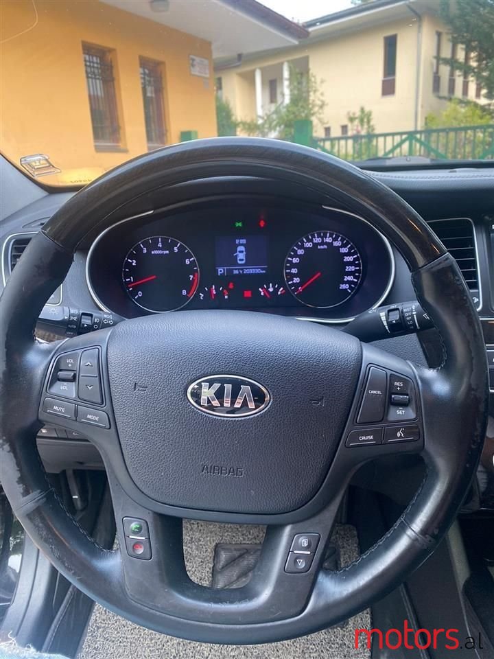 2013' Kia K7 photo #4