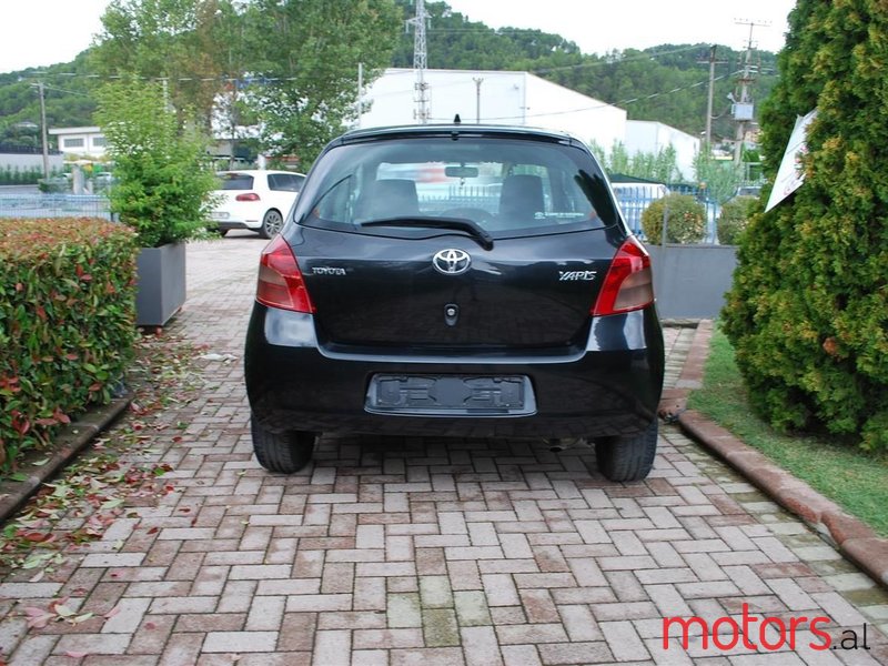 2006' Toyota Yaris photo #2