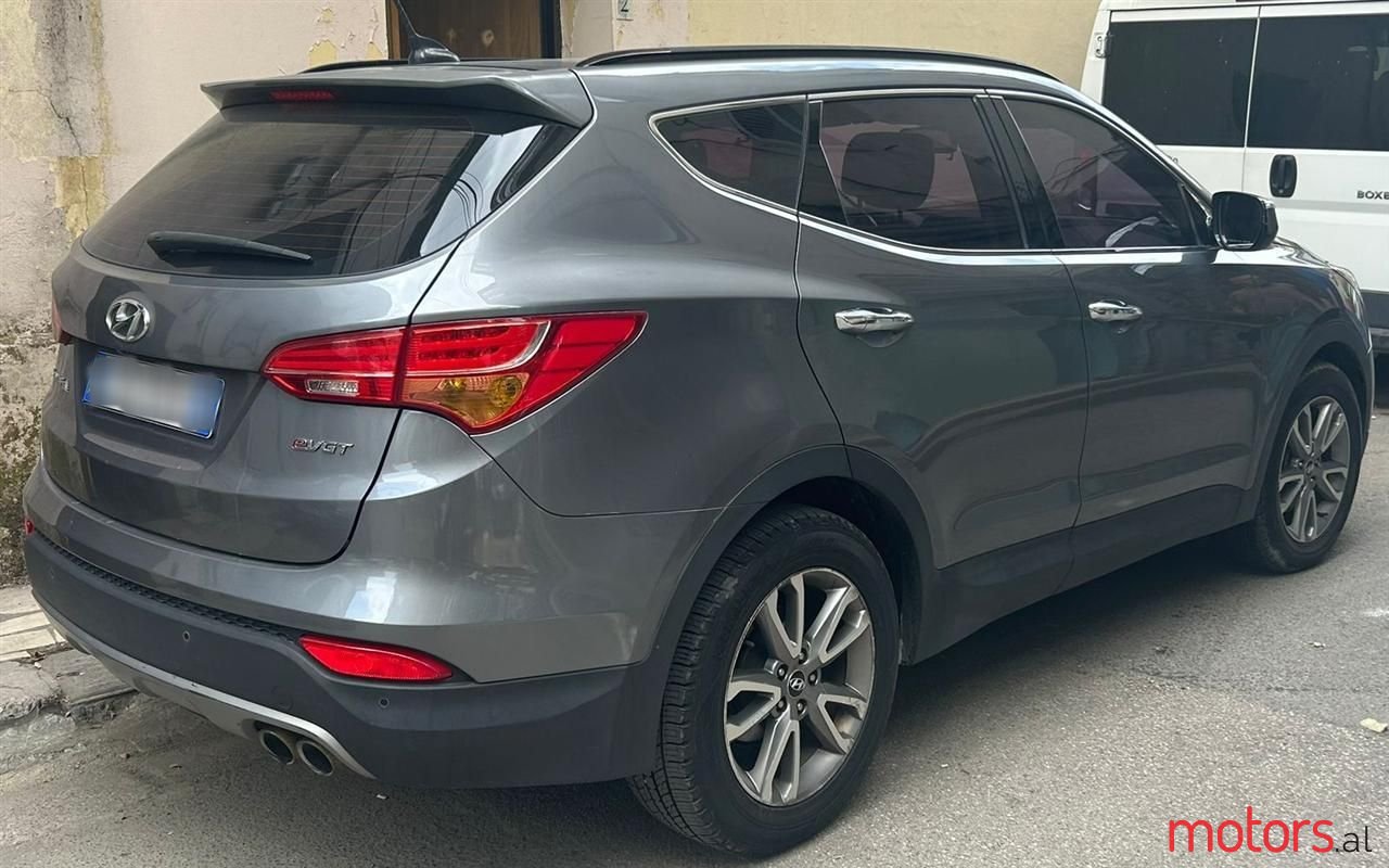 2014' Hyundai Santa Fe photo #3