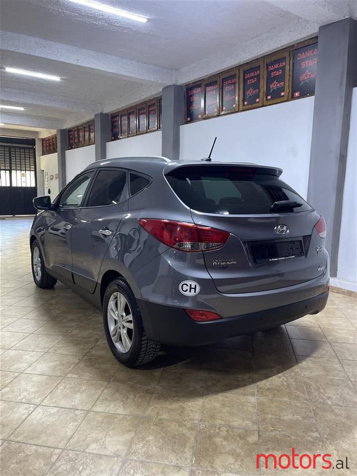 2012' Hyundai ix35 photo #2