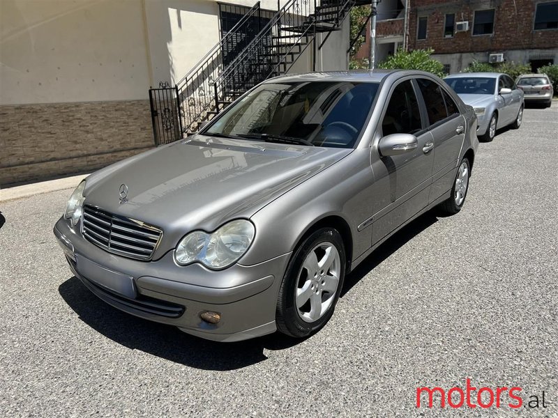 2004' Mercedes-Benz C 220 photo #5