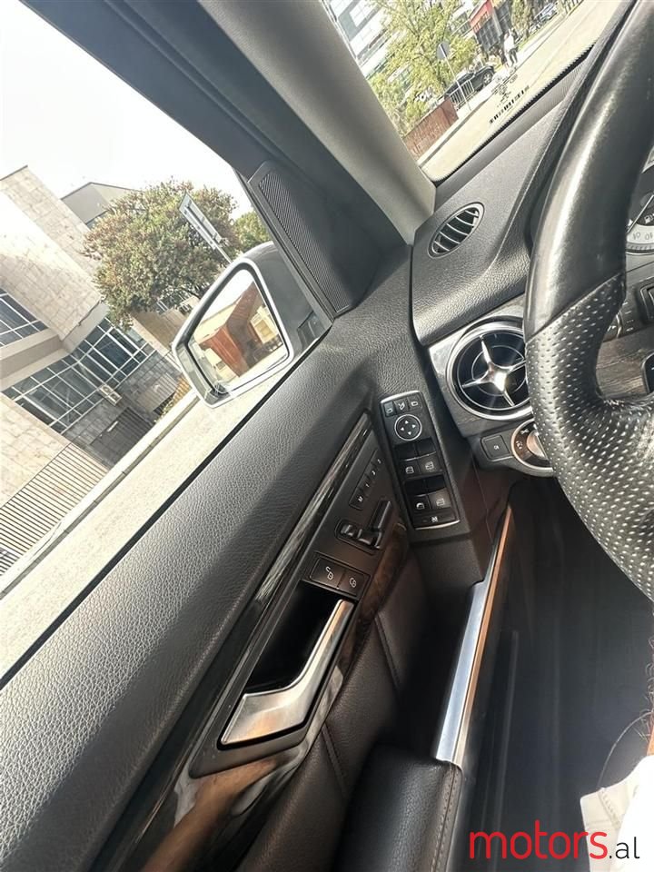 2013' Mercedes-Benz GLK 250 photo #6