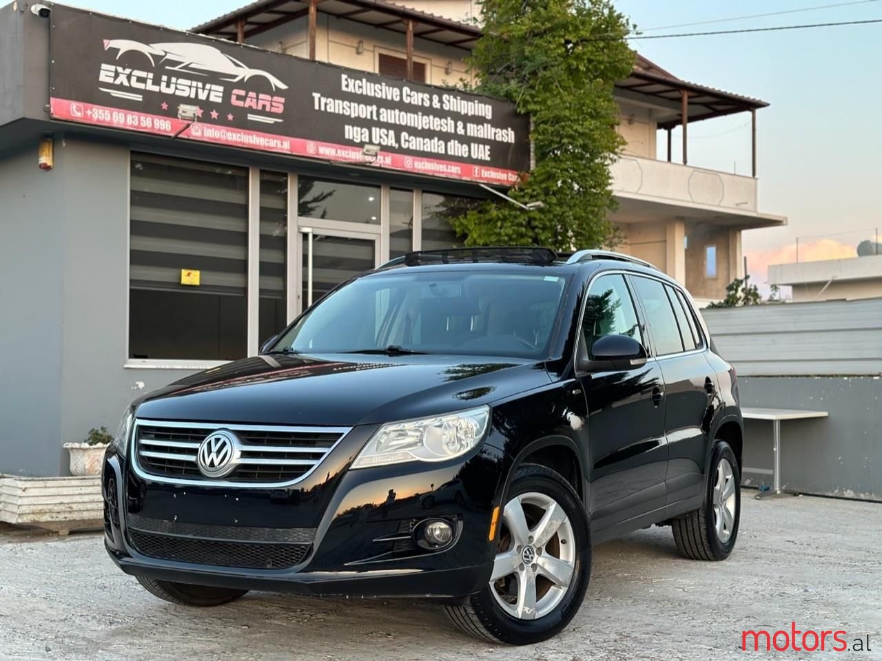 2010' Volkswagen Tiguan photo #1