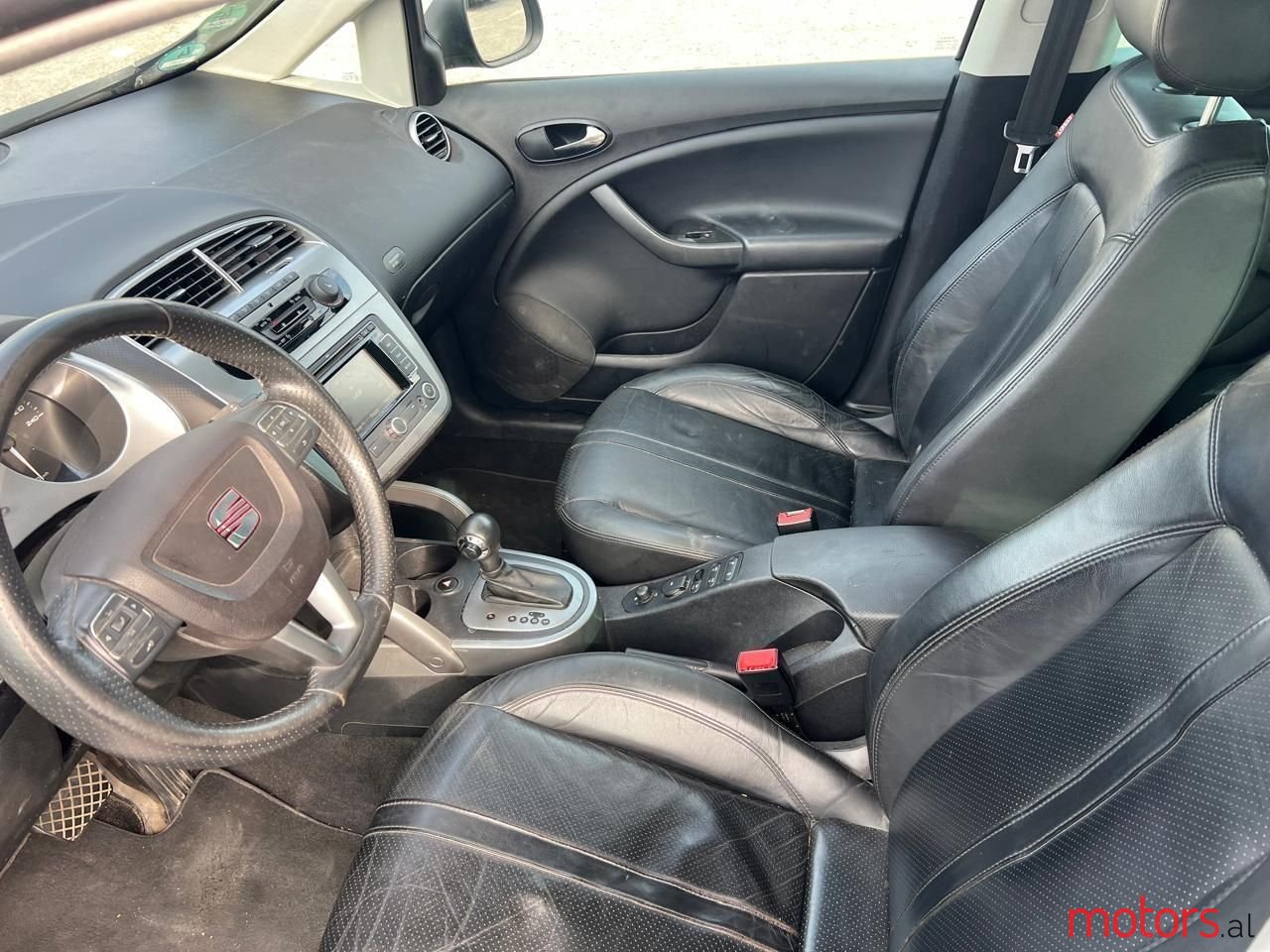 2010' SEAT Altea photo #4