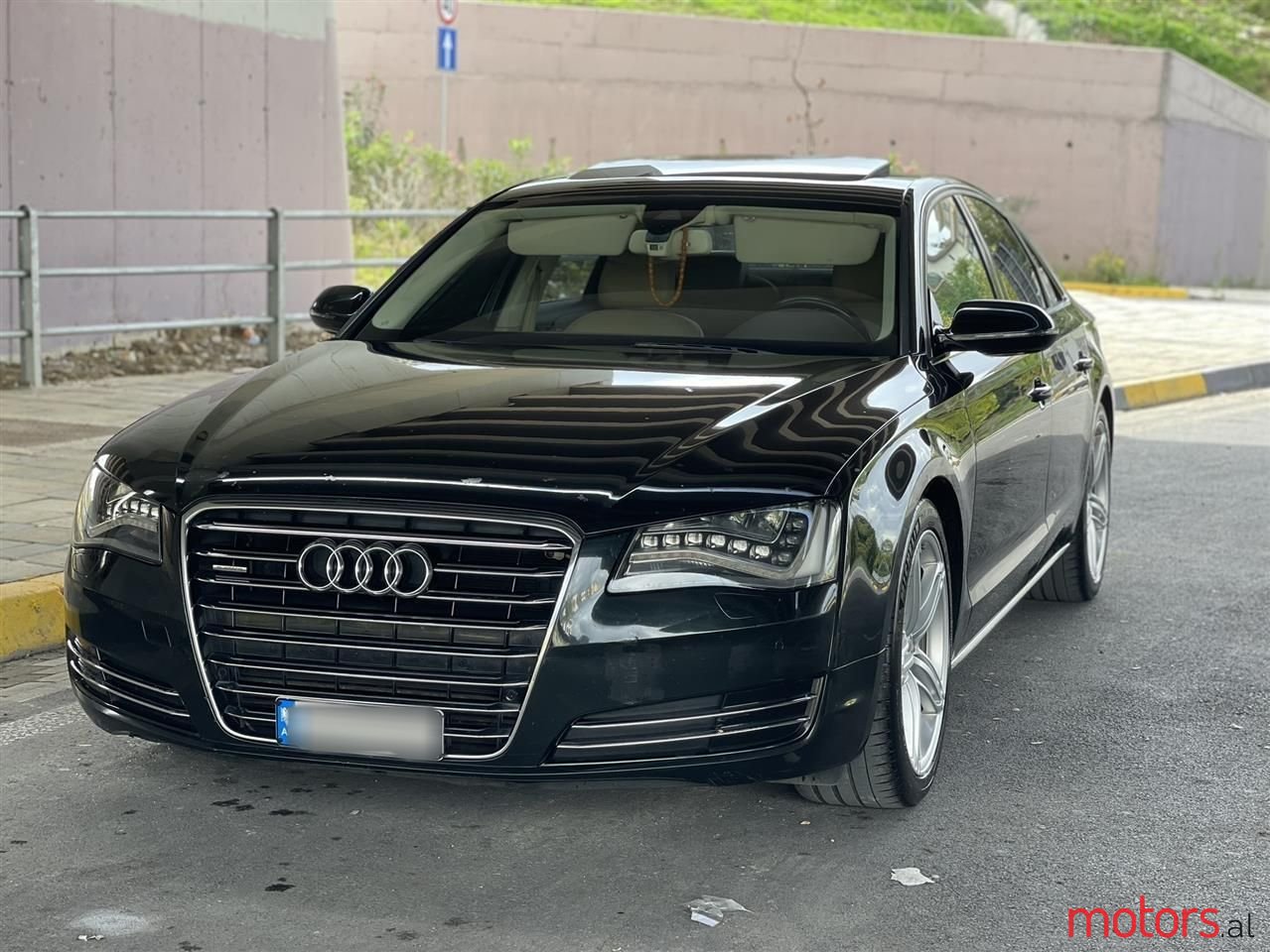 2011' Audi A8 photo #4